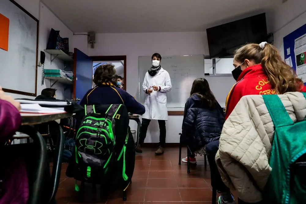 Comenzará a retomarse la presencialidad a partir del 9 de abril