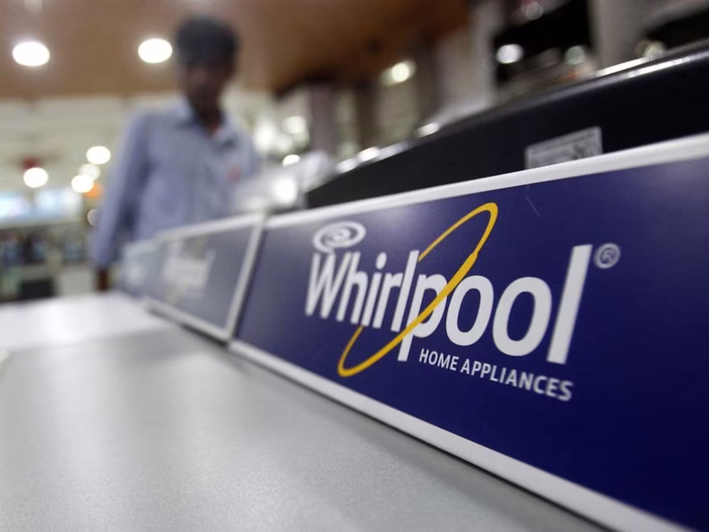 Whirlpool suspende dividendos y sus acciones se desploman: la empresa culpa al costo de vida y la guerra en Irán