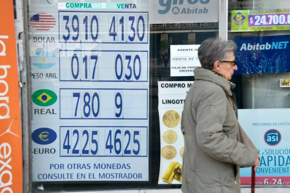 El dólar retorna a los $ 40 en el mercado mayorista.