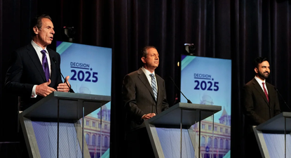 Andrew Cuomo, Brad Lander y Zohran Mamdani en el debate para las primarias para la alcaldía de Nueva York.&nbsp;