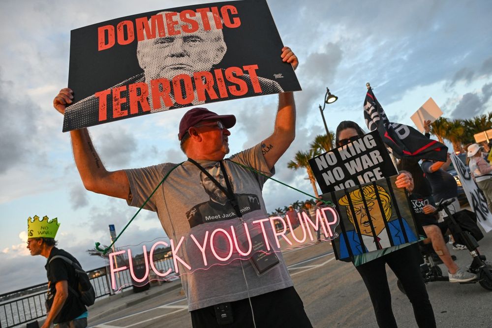 No kings mar a lago