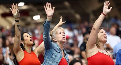 Miles se reunieron en Arizona para el homenaje al activista conservador.