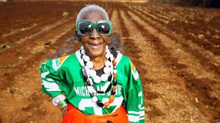 "Legendary Glamma" o la "abuela glamorosa legendaria" con los colores de la bandera de Zambia.