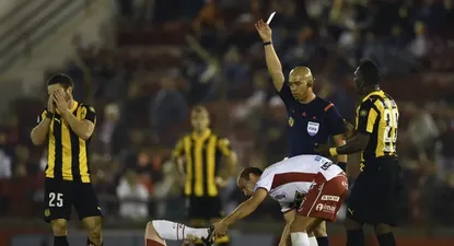 Omar Ponce expulsó a Nahitan Nandez