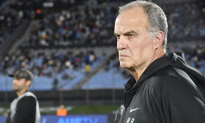 Marcelo Bielsa, técnico de la selección de Uruguay