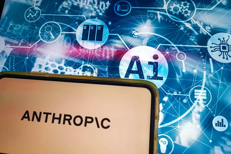 Choque de gigantes: las visiones contrapuestas de OpenAI y Anthropic sobre el impacto de la IA en el empleo