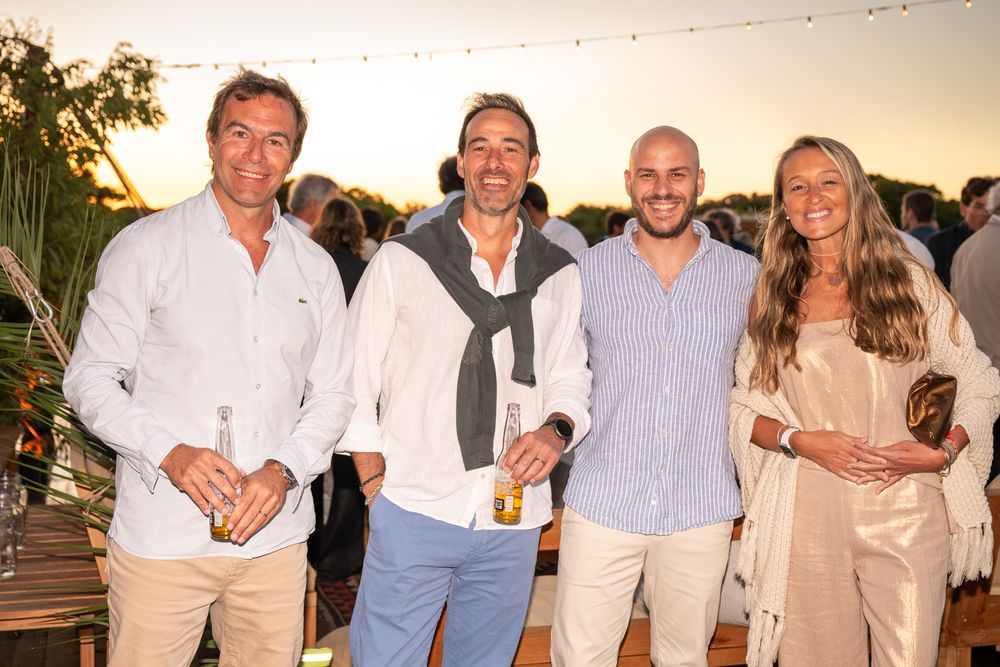 Carlos Santamaría, Jorge Correa, Tomás Vanderhoeght, Magela Rotondo. 