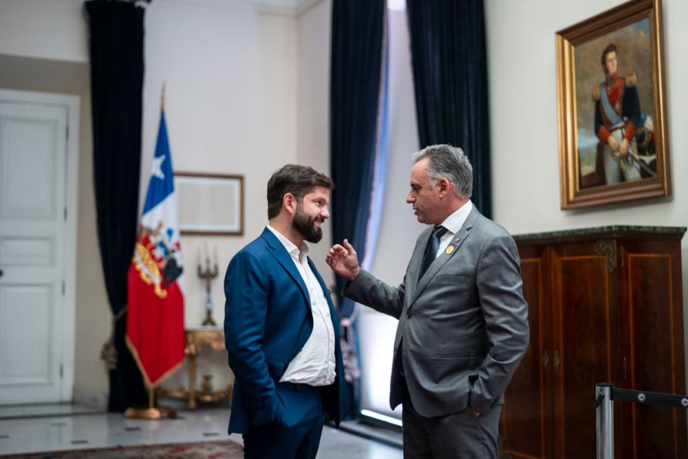 Yamandú Orsi y Gabriel Boric
