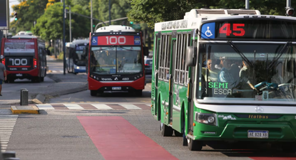 El Gobierno dictó una conciliación obligatoria de 15 días para evitar el paro de colectivos en el AMBA