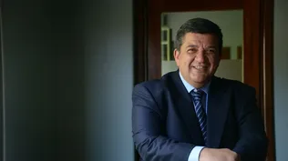 En Uruguay publica el ranking de 15 categorías, según especialidades. 