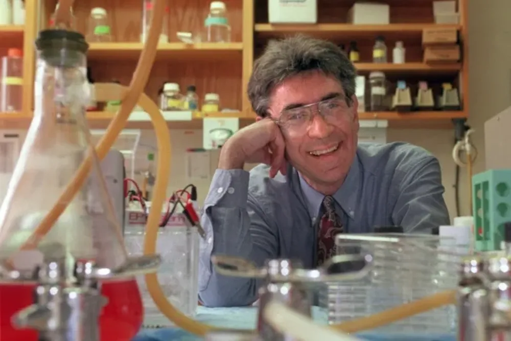 Robert Lefkowitz trabajo en el Instituto Médico Howard Hughes