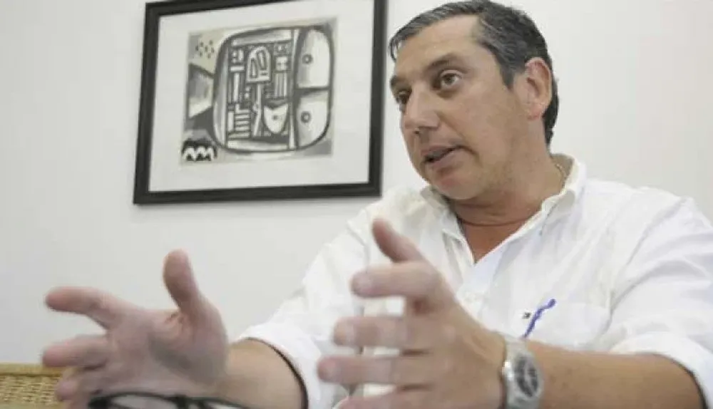 Carlos Enciso, exintendente de Florida y actual embajador de Argentina, negó que Romina Celeste lo visitara