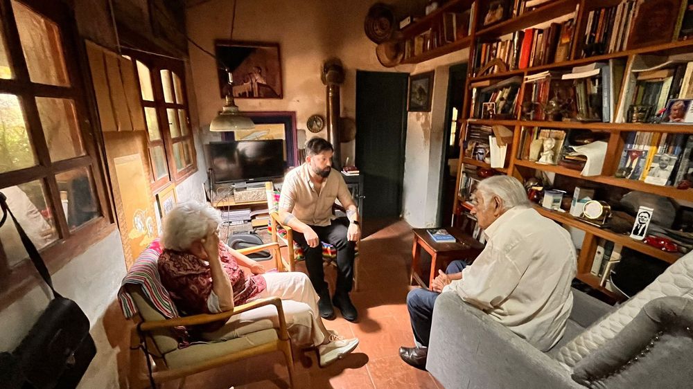 Gabriel Boric, José Mujica y Lucía&nbsp;Topolansky