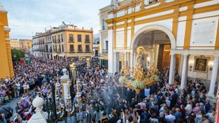 Procesión de la Virgen de la Macarena, en Sevilla.