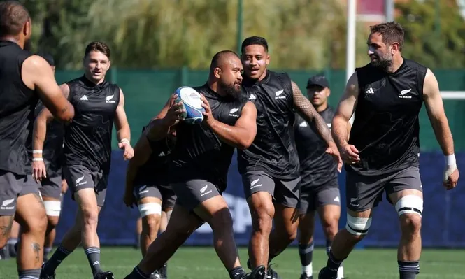 Práctica de los All blacks en la previa del Mundial de Rugby 2023