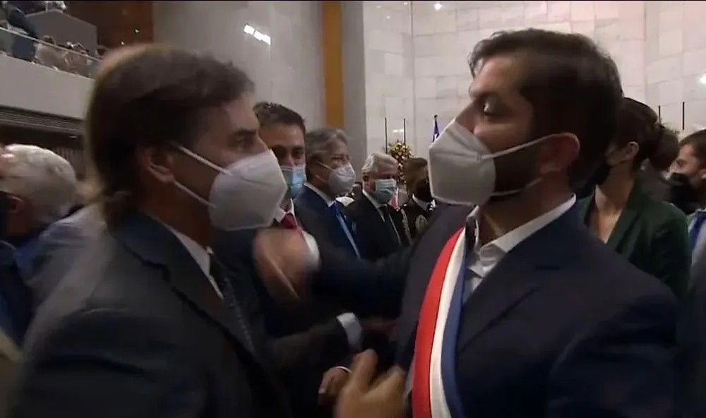 Es la primera asunción internacional en la que participa Lacalle