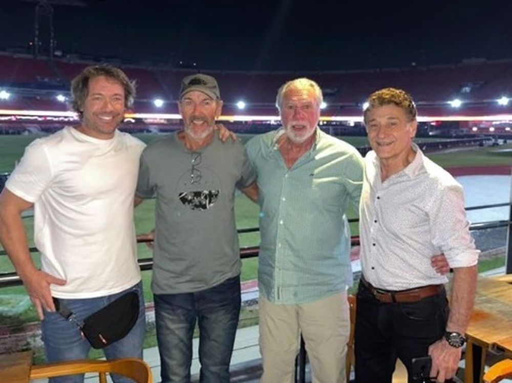 Diego Lugano junto a Hugo De León, Rodolfo Rodríguez y Darío Pereyra