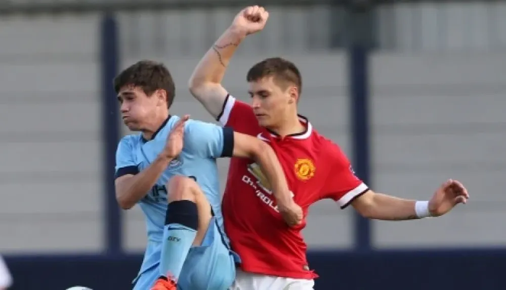Varela con la camiseta de Manchester United