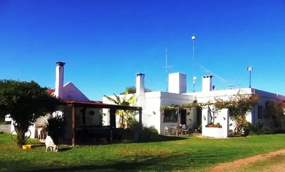 Las edificaciones existentes en la chacra alcanzan a 600 m2.