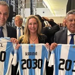 El Gobierno duda sobre denunciar a Chiqui Tapia por su rol en la liberación de Nahuel Gallo