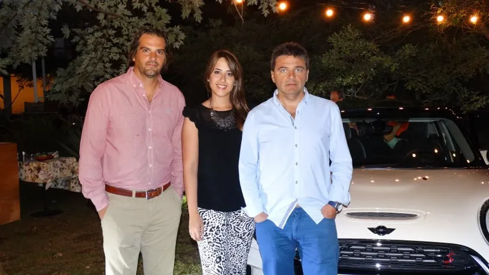 Nicolás Gibelli, Flavia Mena y Alejandro Hounie
