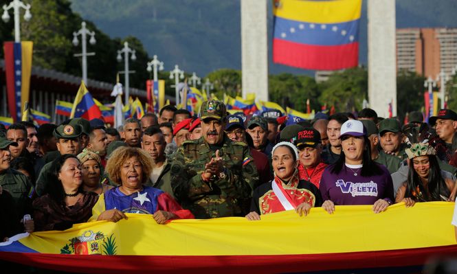 ¿Reunión entre Trump y Maduro? Una llamada entre ambos abre incógnitas sobre el futuro de Venezuela, mientras EEUU suma presión