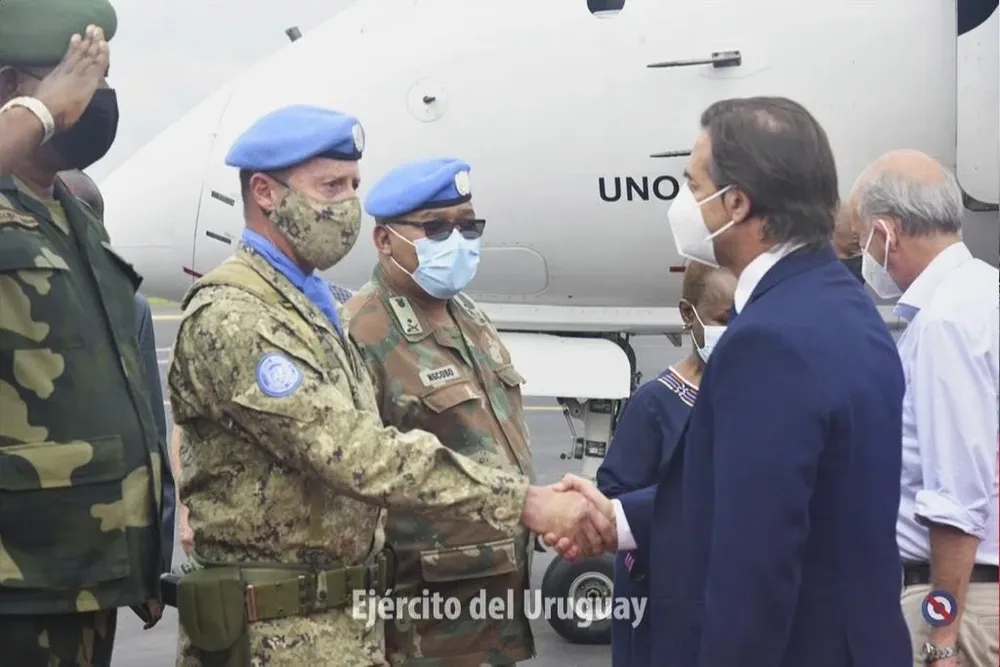 Lacalle Pou en su visita en el Congo, a dónde viajó para pasar Navidad con los cascos azules