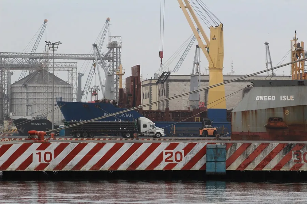 Instalaciones para descarga de mercancías en el puerto de Veracruz, México.