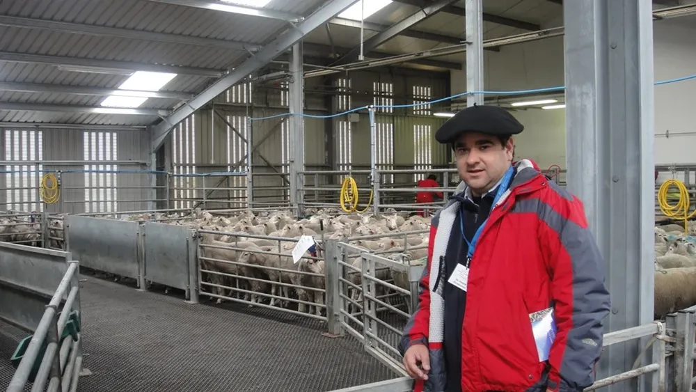 El presidente del SUL, Joaquín Martinicorena durante su viaje a Islas Malvinas