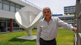 José Fuentes en la sede tricolor