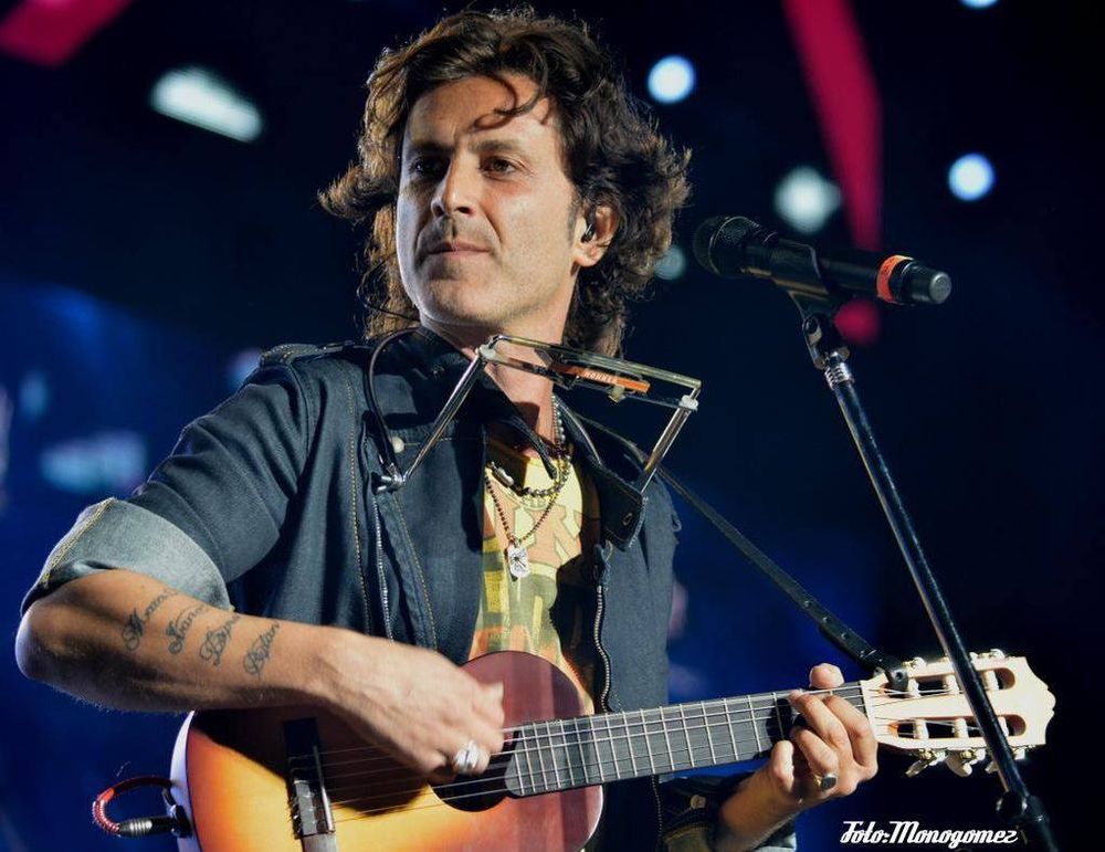 El músico argentino Coti contó que vivo 4 años siendo inmigrante Ilegal en España.