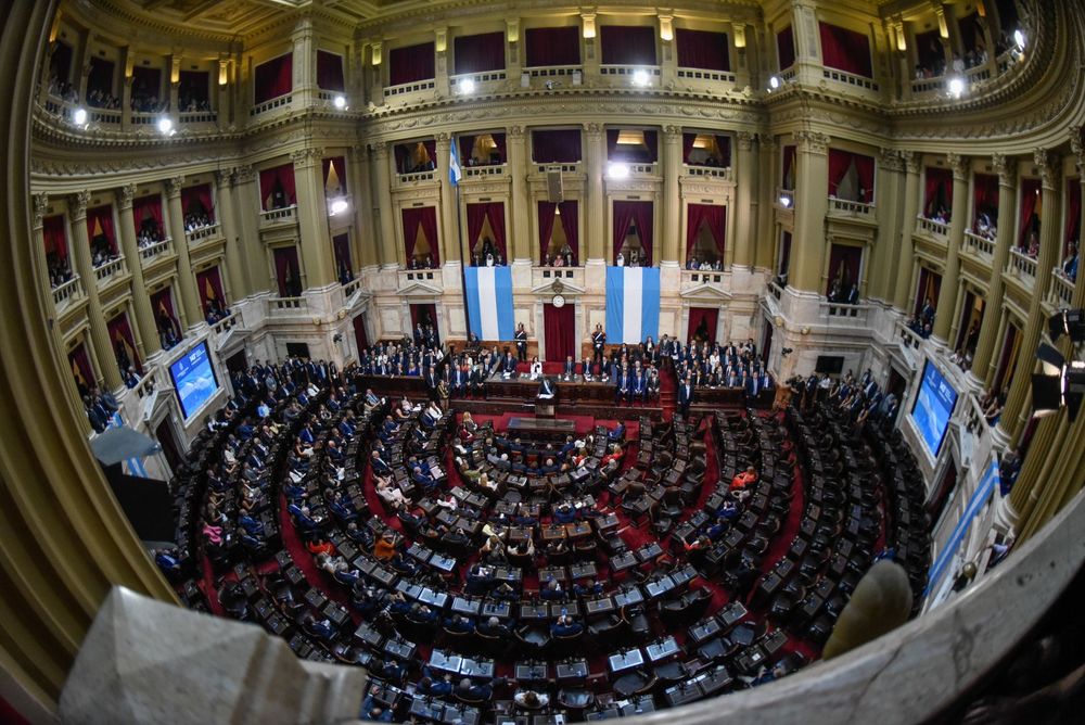 Apertura de seiones. Un recinto semivacío que tomó temperatura con el cruce entre Facundo Manes y el Pesidente.&nbsp;