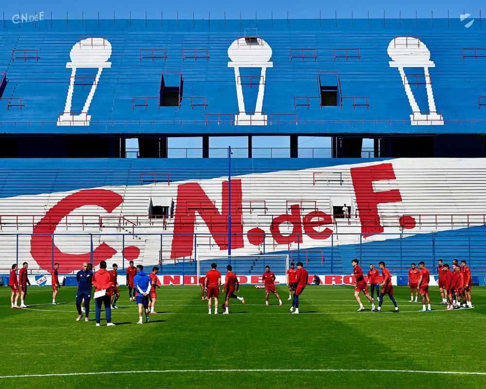 Nacional entrenó en el Gran Parque Central con el Diente López
