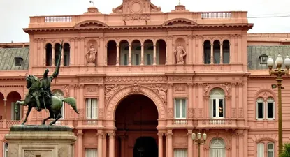 Argentina anunció acuerdo de precios para frenar la inflación