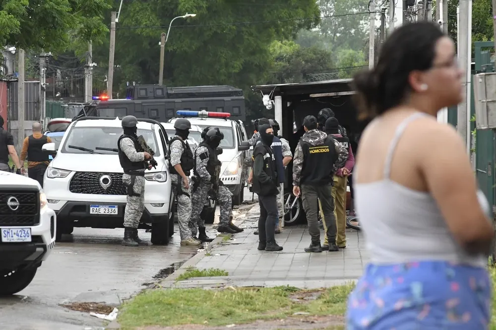 Allanamiento en casa de Los Albín