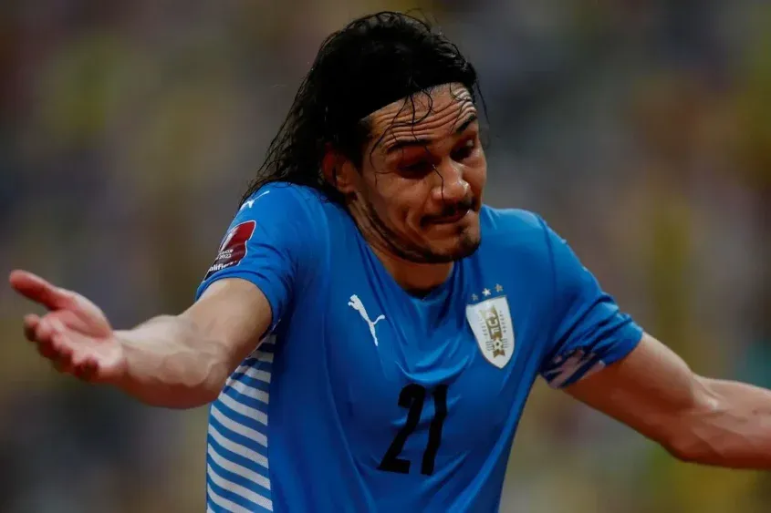 Edinson Cavani anunció su final en la selección de Uruguay