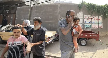 El bombardeo israelí a Gaza en represalia por el ataque de Hamás causó hasta ahora 123.000 desplazados