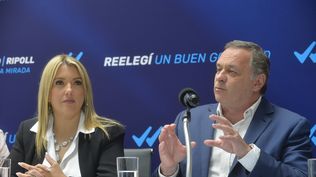 La fórmula del Partido Nacional: la candidata a vicepresidenta, Valeria Ripoll, y el candidato presidencial, Álvaro Delgado