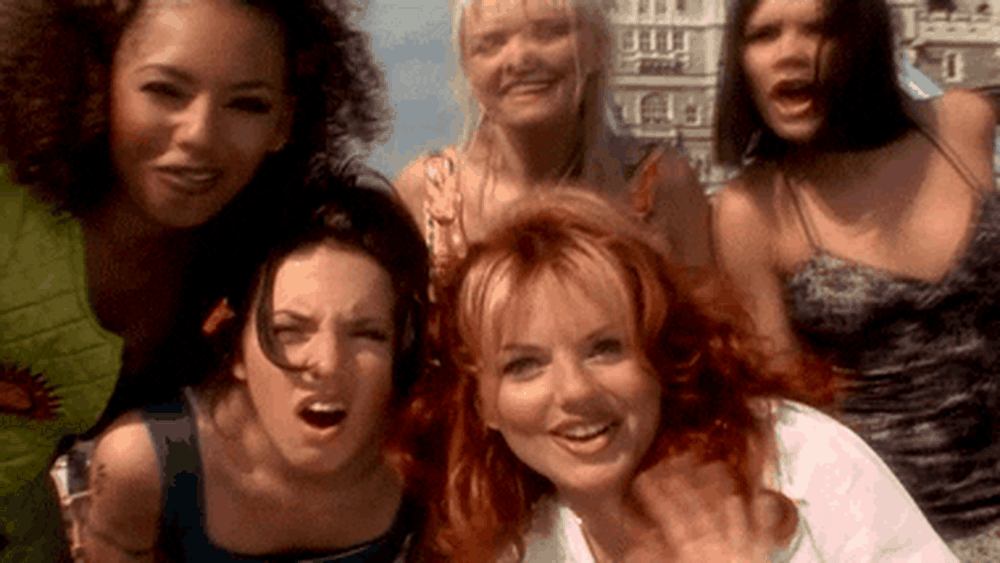 Las Spice Girls sonaron hasta los 2000 pero son un ejemplo de esta moda ecléctica y divertida