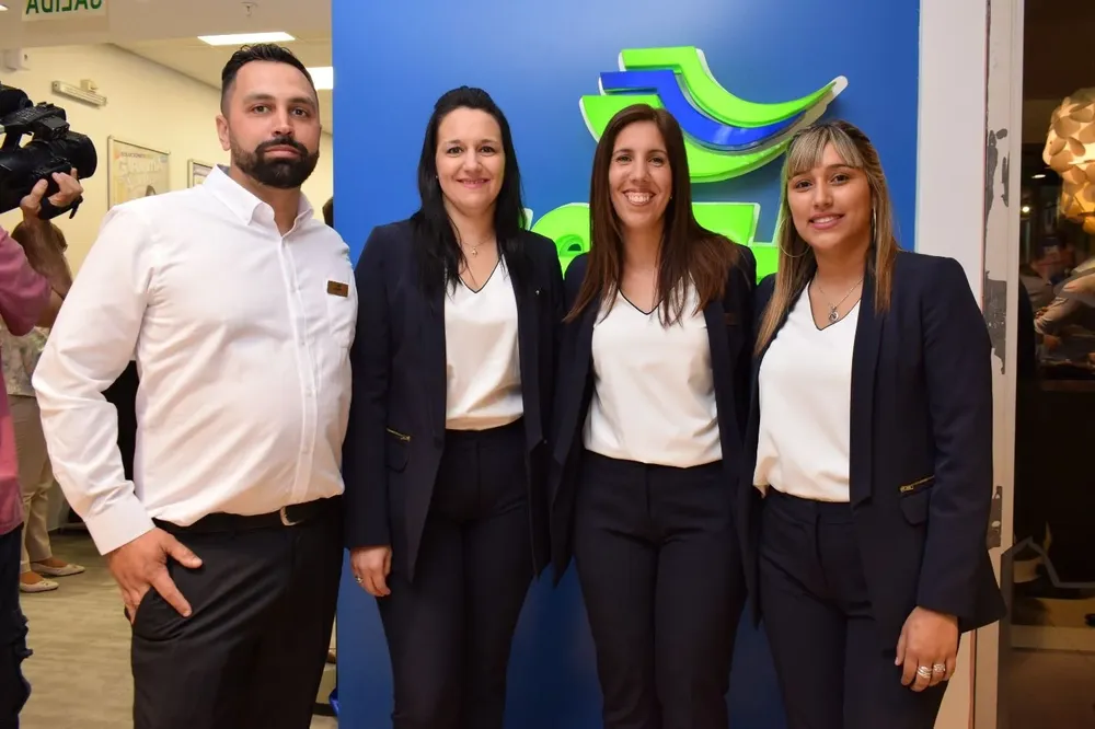 Veliev Clavijo, Romina Viacava, Daniela García y Yanine Pérez