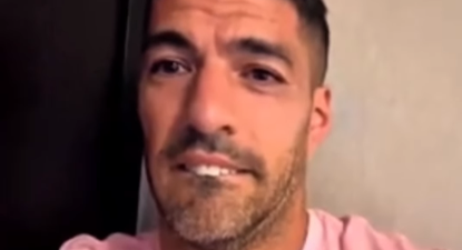 El dolor de Luis Suárez al ver en vivo cómo hacían un gol en la hora para la derrota Deportivo LSM