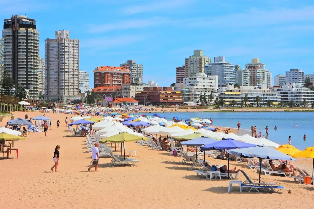 Vista de Punta del Este en verano.
