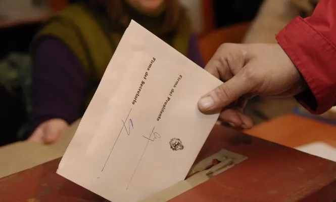 Cómo es la intención de voto de los partidos por región del país, según Opción