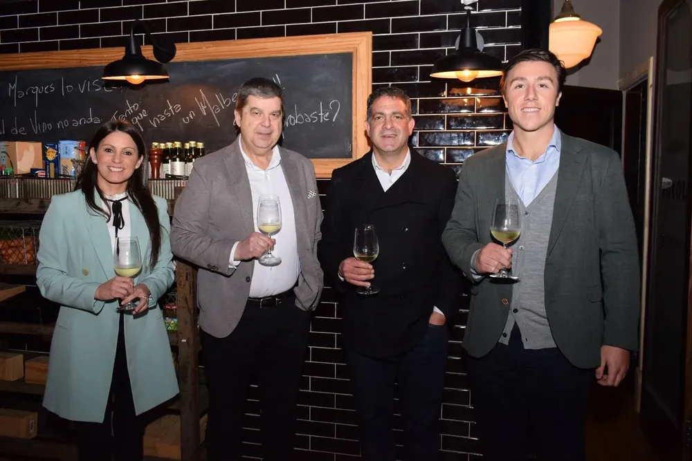 Verónica Monteverde, Francisco Kantor, Sebastian Rodríguez y Cristobal Vega