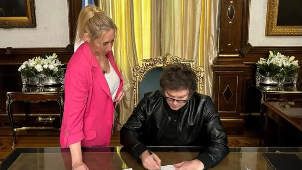 Javier Milei le envió una invitación al Papa para que venga a la Argentina