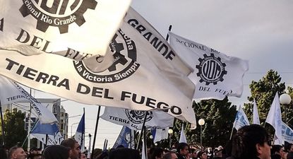 Los sindicatos de Tierra del Fuego convocan un paro total para el 21 de mayo contra la reducción de aranceles