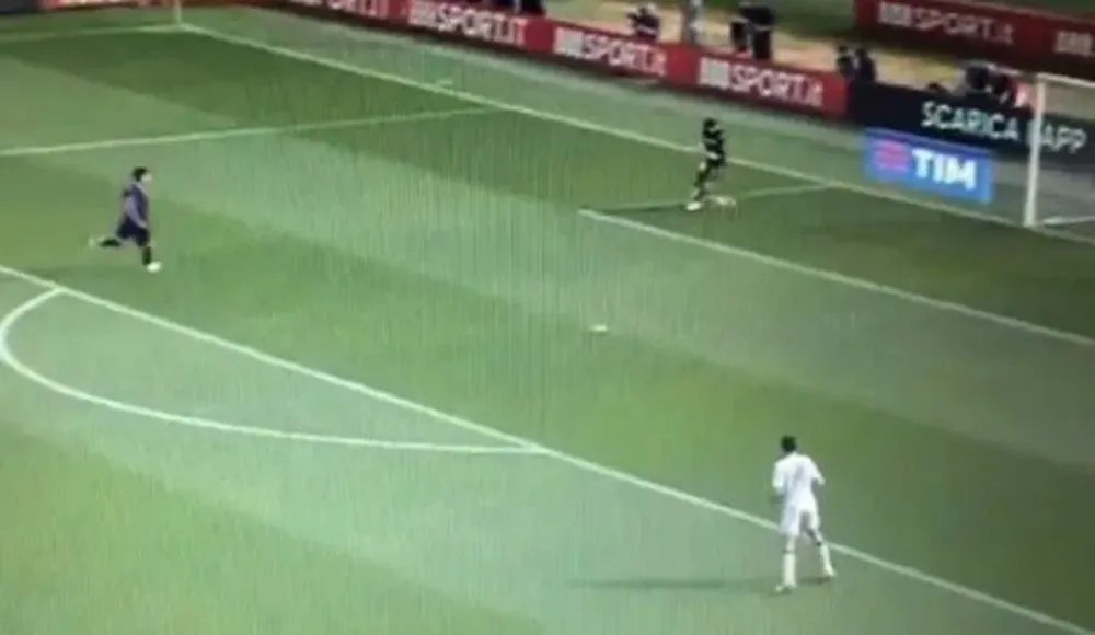 El arquero Consigli se hizo un gol en contra