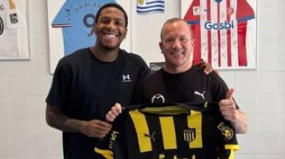 Abel Hernández está pronto para volver a Montevideo a entrenar en Peñarol