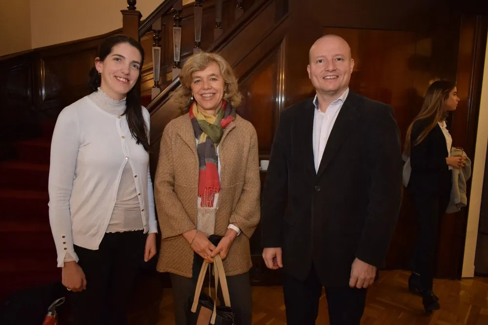 Marga Pérez, Mercedes Devincenzi y Jorge Cernadas
