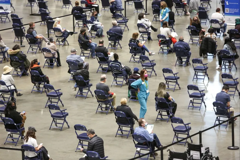 Una sala de espera de vacunación anticovid en Estados Unidos